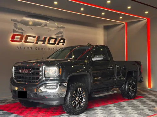 GMC Sierra 5.3 cabina regular sle 4x4