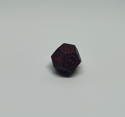 Set Dados De Metal X 7 Rol - #18 Negro Con Números Y Símbolos Rojos
