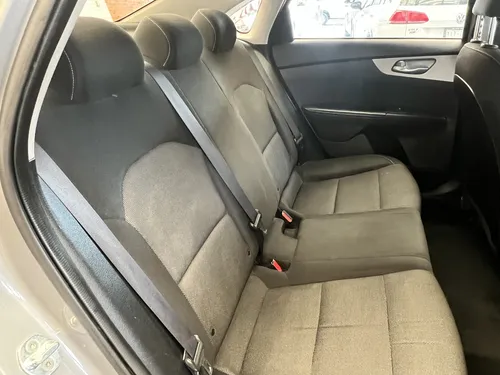 Kia Forte 2.0 L At