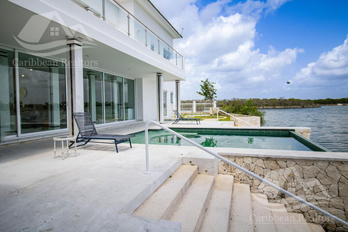Casa En Venta En Lagos Del Sol