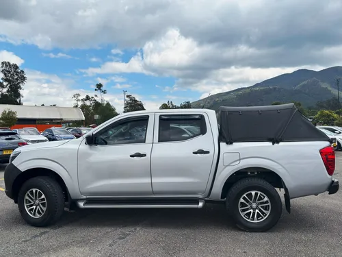 Nissan NP300 Frontier 2.5l 4x2