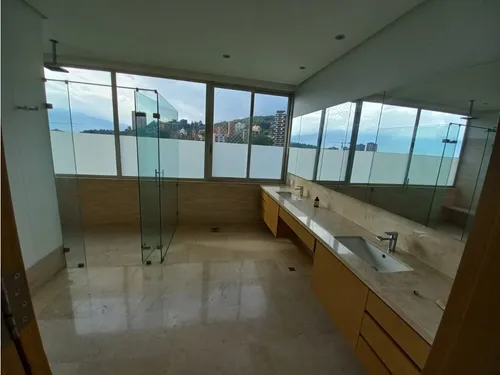 Apartamento En El Poblado Sector Las Lomas