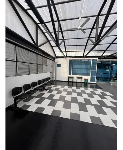 Edificio De 800 M2 En Arriendo, La Castellana, Ideal Para Call Center