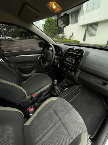 Renault Kwid 1.0 Outsider