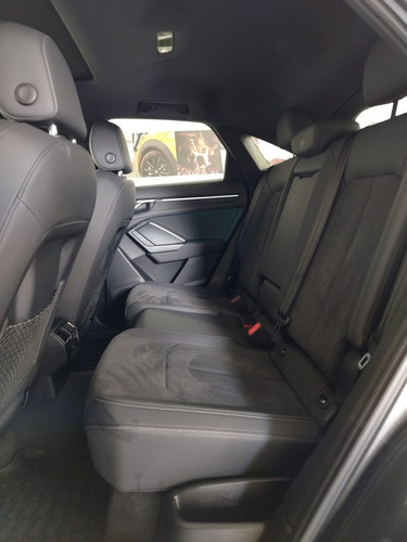 Audi Q3 2.0 SB 40 TFSI S line At