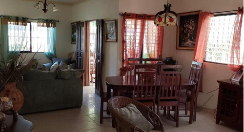 Casa En Venta Ubicada En Boca Chica 