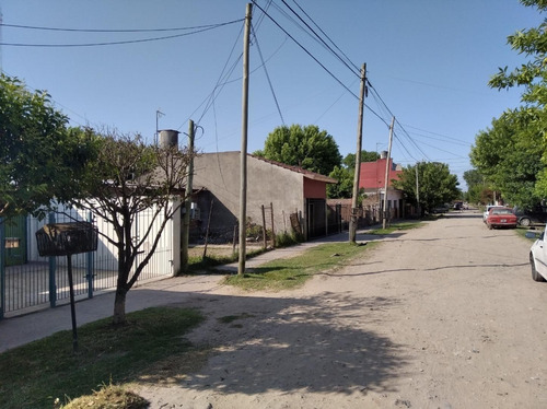 Imagen 26 de 26 de Venta De Casa De 4 Ambientes + Local En Merlo