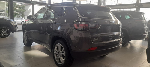 Imagen 5 de 16 de Jeep Compass Longitude Plus