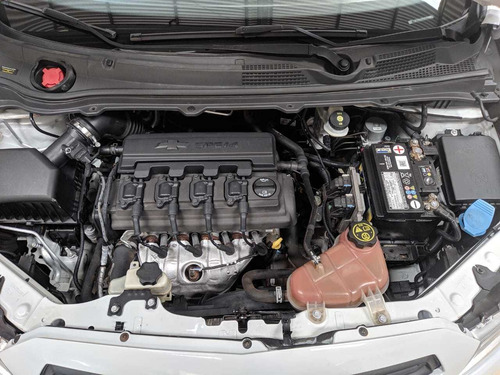 Imagem 5 de 6 de Chevrolet Onix 2013 1.0 Ls 5p