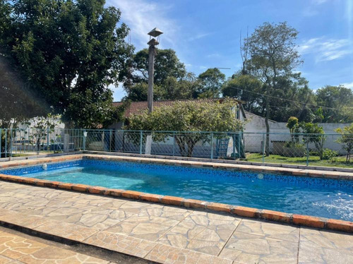 Imagem 4 de 18 de Belíssima Chácara - Casa Principal Com Suite - 2 Piscinas - 2 Quadras - Bairro Verava - Ibiúna / Sp - Ch4744v