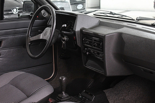Imagem 2 de 15 de Volkswagen Voyage 1.8 Cl 8v Gasolina 2p Manual 1992