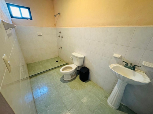 Casa De Una Planta En Venta Ubicada En Carretera Chicxulub Puerto.