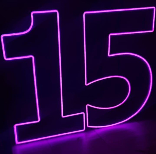 Alquiler De Número 15 Led Para Evento
