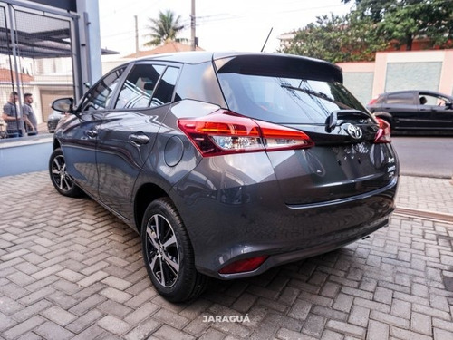 Imagem 11 de 13 de Yaris 1.5 16v Flex Xls Connect Multidrive