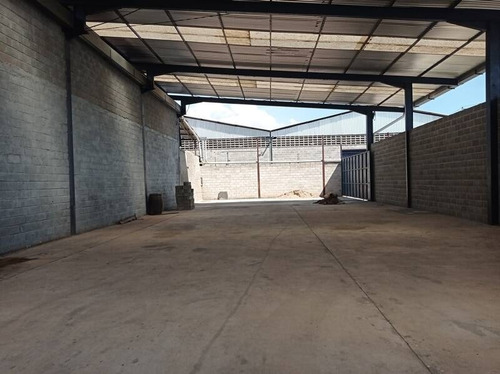 Imagen 3 de 18 de Iris Hernandez. Vende Galpon Industrial (3800/3315). Zona I La Floresta. Guacara. Codigo 141386. ( Solo Para Clientes )