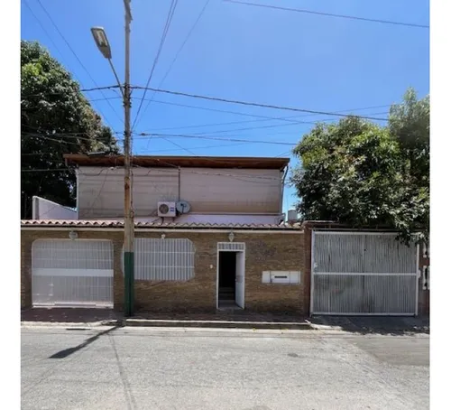 Se Vende Casa 220m2. Guatire.
