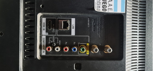 Imagen 8 de 9 de Tv Led Sony 32 Pulgadas Kdl032r425a - Como Nuevo