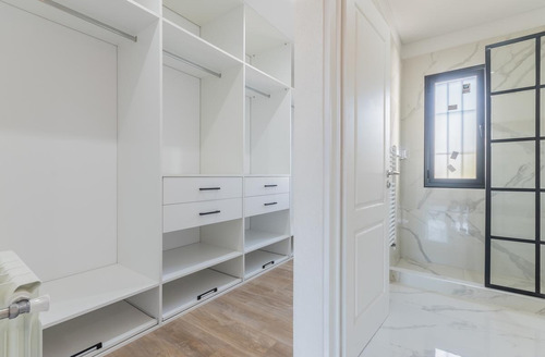 Imagen 27 de 30 de Venta · Casa A Estrenar De Categoría En Moreno · Pileta · Patio · Balcón · Financia · Permuta