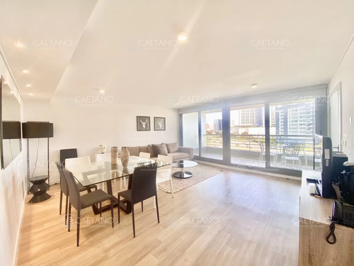 Apartamento De 2 Dormitorios - Punta Del Este