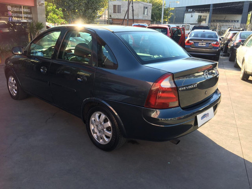 Chevrolet Corsa 1.8 Gl Aa Dh C/ Gnc - 2006