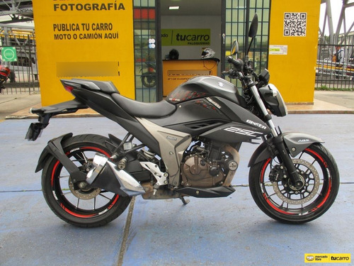 Moto Suzuki Gixxer 250