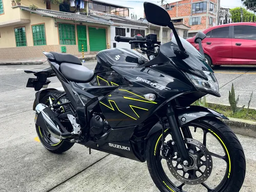 Vendo Moto Gixxer 150 Como Nueva