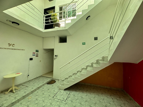 Local En Renta Edificio De 3 Niveles