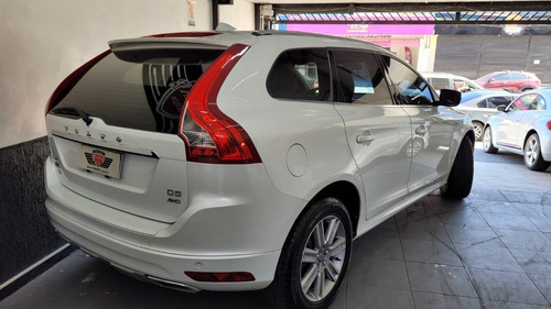 Imagem 18 de 25 de Volvo Xc60 Kinetic D5 2.4 Awd1