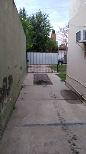Imagen 29 de 30 de Casa En Venta En Merlo 6 Ambientes 2 Pisos