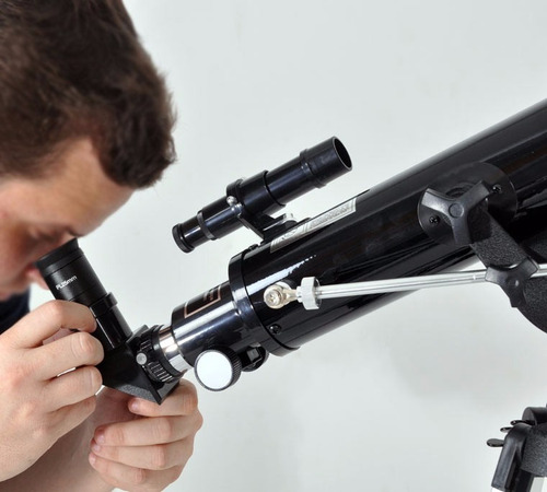 Telescopio Refrator Vox 70mm + 2 Oculares Super Plossl Cor Preto