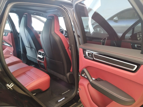 Imagen 6 de 11 de Porsche Cayenne V8 Turbo 2019