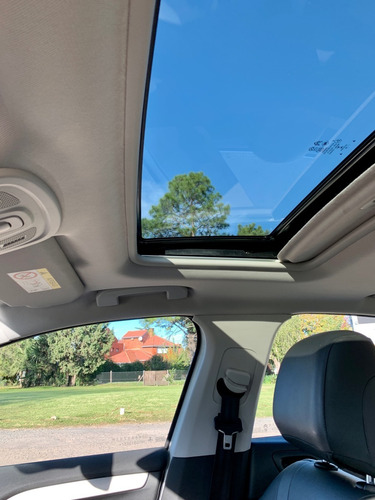 Imagen 10 de 15 de Citroen C4 Lounge 1.6 Thp Feel Pack 2016
