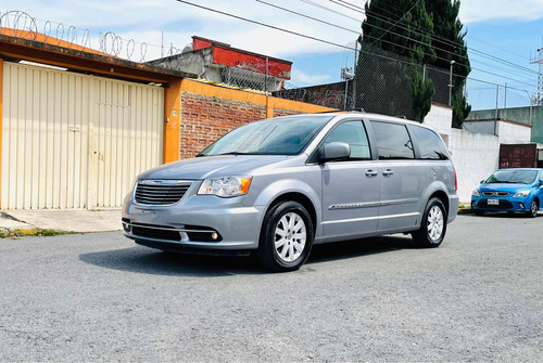 Chrysler Town & Country 3.6 Touring Piel Mt