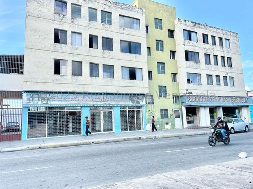 / Local Comercial En Alquiler Centro De Barquisimeto. Avenida Venezuela 24-194 As-2