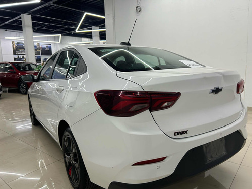 Chevrolet Onix 1.0T Premier Red Line At