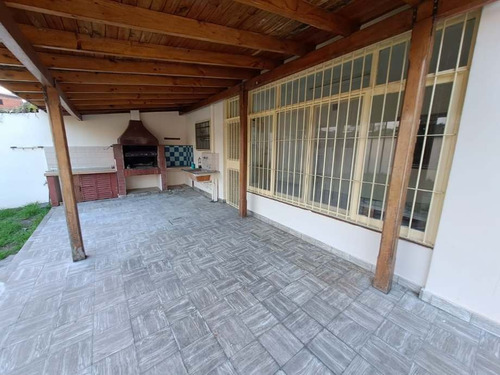 Imagen 11 de 13 de Casa En Venta En Castelar Sur