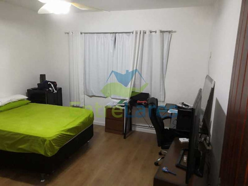 Jardim Carioca, 4 Quartos Sendo 1 Suíte, Cozinha Planejada, Box Blindex, 2 Vagas. Casa Com Possibilidade Para 2 Famílias. - Ilca40075