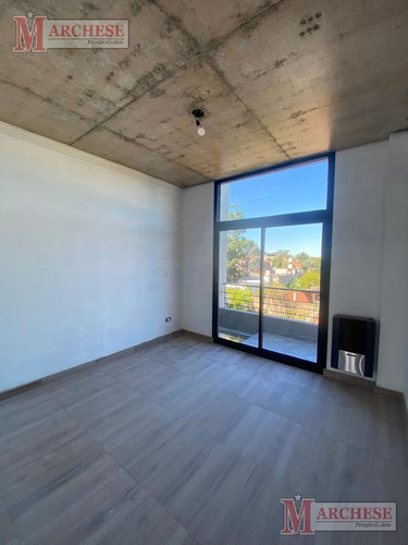 Imagen 23 de 30 de Departamento 2 Ambientes En Venta En Castelar Norte