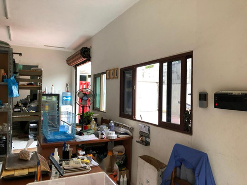 Imagen 6 de 6 de Local De 3.5x11 Con Cortina De Acero Al Frente, Ideal Salon De Belleza, Estetica Veterinaria O Consultorio
