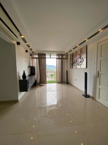 Imagen 2 de 14 de Jcs Hermoso Apartamento En Venta. Pueblo Nuevo