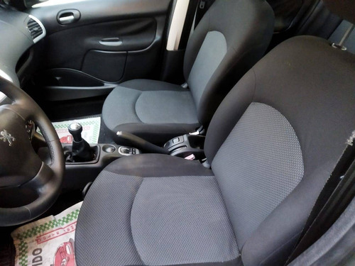 Imagem 9 de 13 de Peugeot 207 1.4 Xr 8v Flex 4p Manual