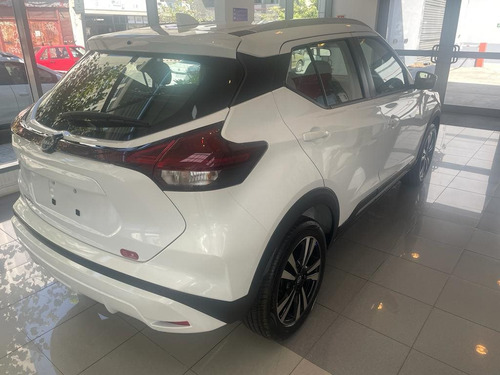 Imagen 7 de 15 de Nissan Kicks Advance Manual 1.6 2023 0km