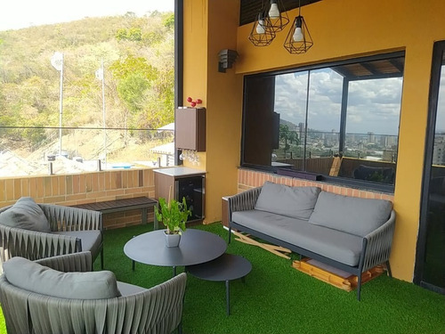 Imagen 21 de 25 de Town House En Urb. Lomas Del Este Res. Lomas Alto. Cl-fd605