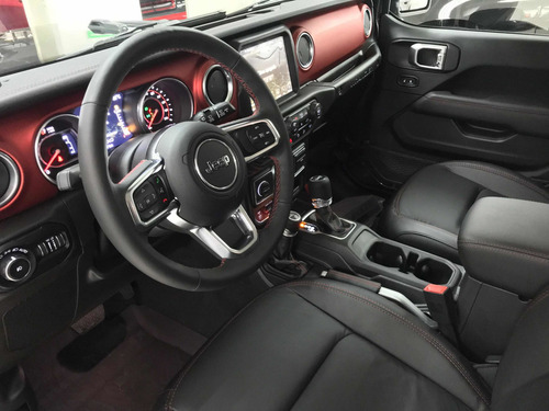 Imagen 8 de 14 de Jeep Wrangler Rubicon Deluxe