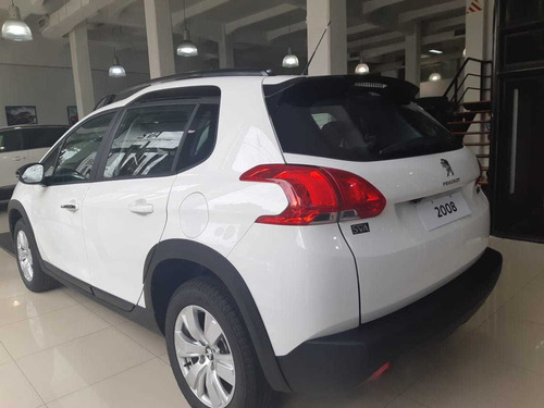 Imagen 5 de 14 de Peugeot 2008 1.6 Allure