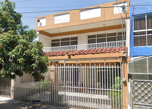 Casa Con Ubicación Excelente En Lomas De San Pedro, Guad. Jal. Arf