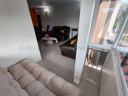 Apartamento En Venta San Jacinto Maracay 24-10969 Ec
