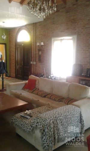 Casa Estilo Colonial En Venta En El Canton- Cristian Mooswalder Negocios Inmobiliarios-