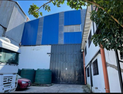 Imagen 3 de 5 de Galpón 1600 M2 - Alquiler - Barracas