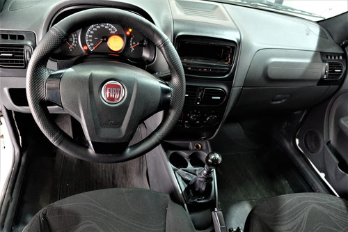 Imagem 9 de 10 de Fiat Strada Hard Working 1.4 (flex) (cabine Simples)
